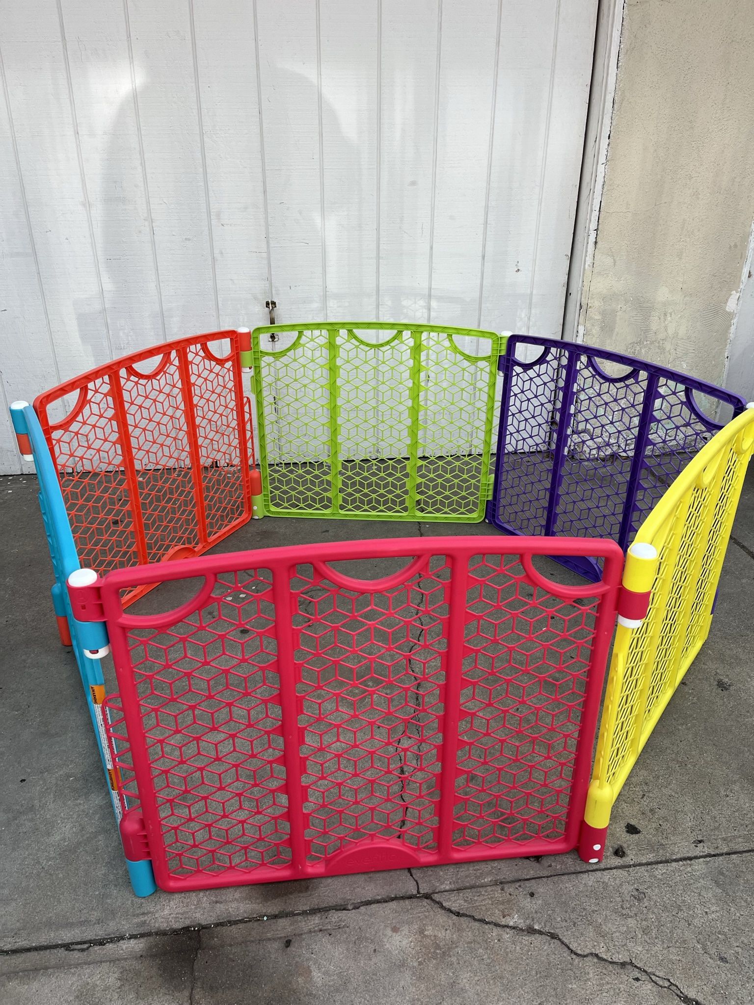 Baby Play Gate