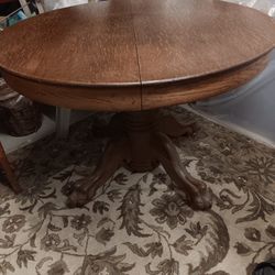 Antique Oak Round Table With Five Chairs
