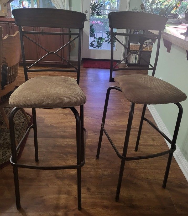 Bar Stools 