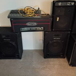 Kustom Top Hat Model Quad200 HD with 2 Optimus 15inch Speakers With Tweeters 
