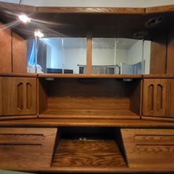 Queen oak wall bed. Large storage headboard with power, 6 Under bed drawers. With Costco matress. 