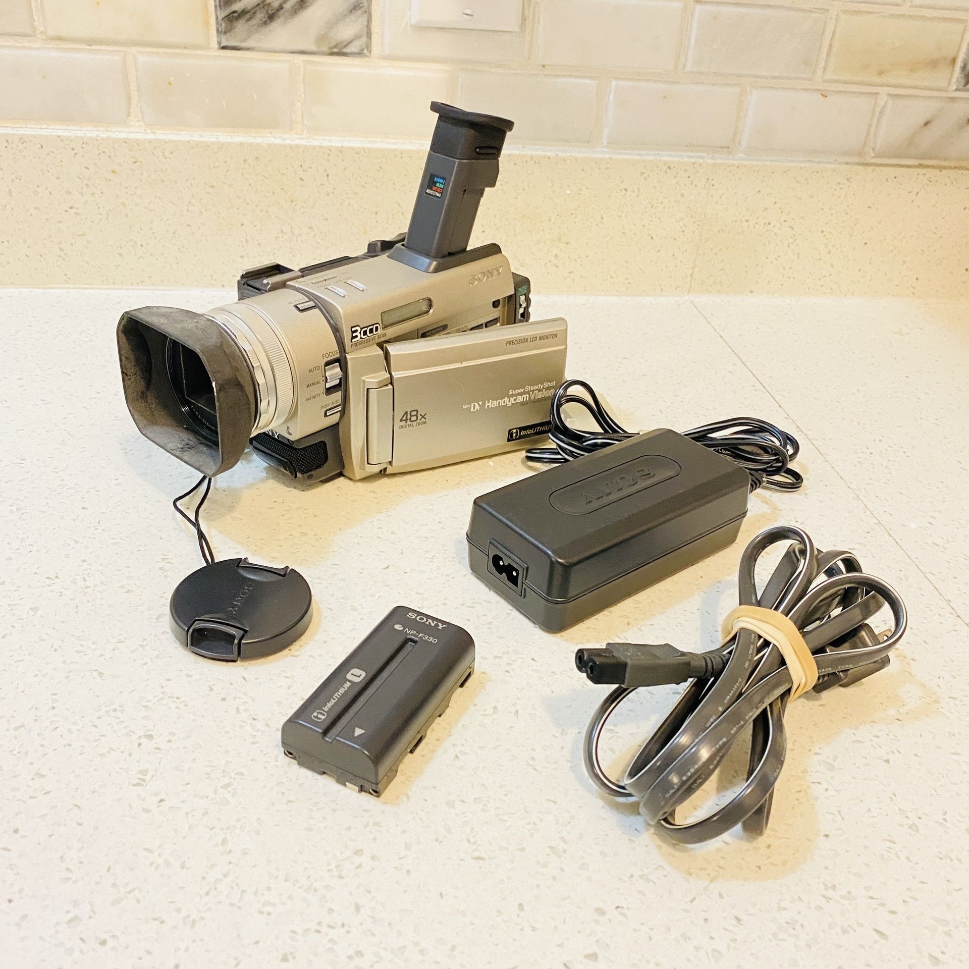Sony DCR-TRV900 Silver 3.5