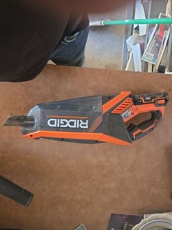 Rigid vacuum with hyper lithium battery