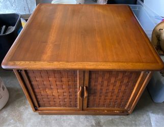 VINTAGE MCM LANE BASKETWEAVE DOORS SIDE TABLE