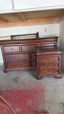 Dresser and nightstand - pick up only