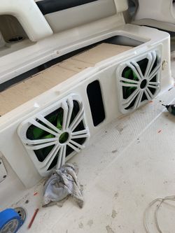 Mobile stereo service