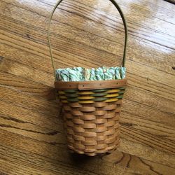 Collectible Longaberger Autographed Small Basket w/Daffodil Liner & Protector “A one of a kind” MINT