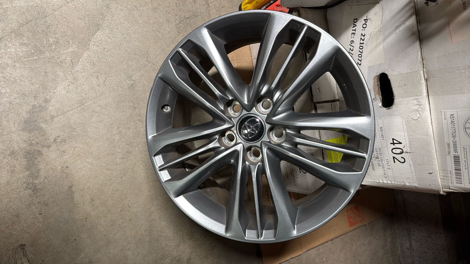 For A 2016 Camry Size 17”