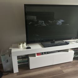 TV Stand + TV