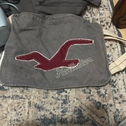 thrifted vintage hollister bag