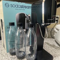 Sparkling water maker