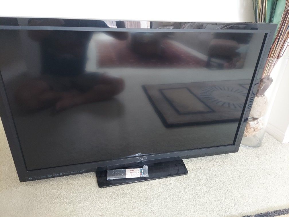 Vizio Smart TV Works Great