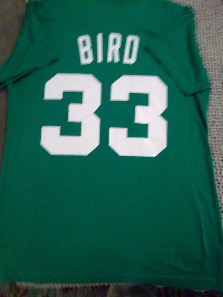 Men's Mitchell & Ness Larry Bird T-shirt jersey size small fits like a medium