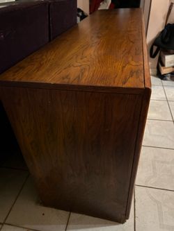 Vintage 9 drawer dresser