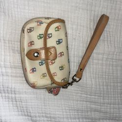 Dooney & Bourke Clutch