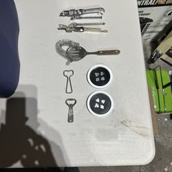 Various Kitchen Gadgets 