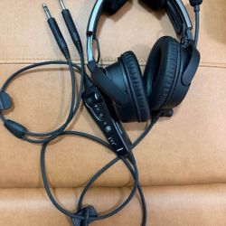 Bose A20 Aviation Headset 