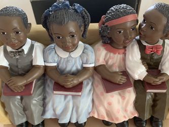 Brand new Cute home decor piece!