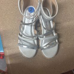 Brand new girls wedges size 2