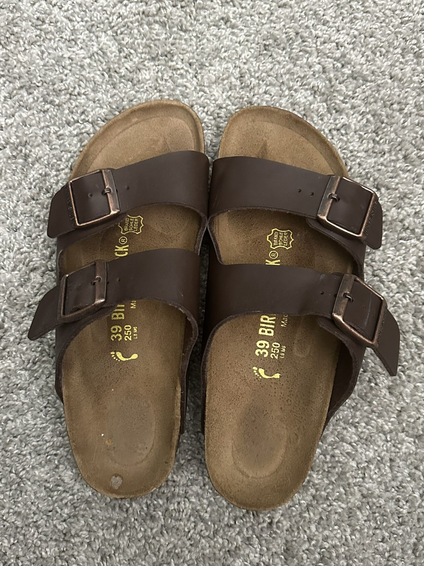 Birkenstocks. Women. Size 39.