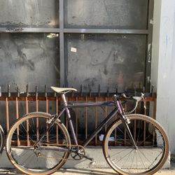 Single Speed Cross GT Bike 