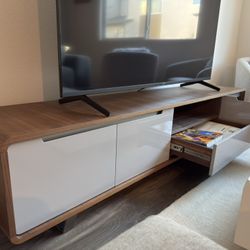 Scandinavian Designs Media Stand