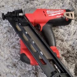 Milwaukee 15 GA Nail Gun