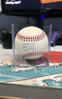 Manny Machado Signed Ball (can Negotiate)