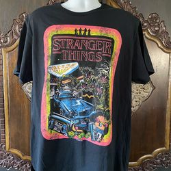 Stranger Things Men's XL Fruit of The Loom Short Sleeve Shirt