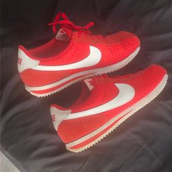 Nike Cortex Heart Edition $60