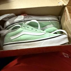 Vans Old Skool Green Ash/True White - Size 13.5K (Kids)