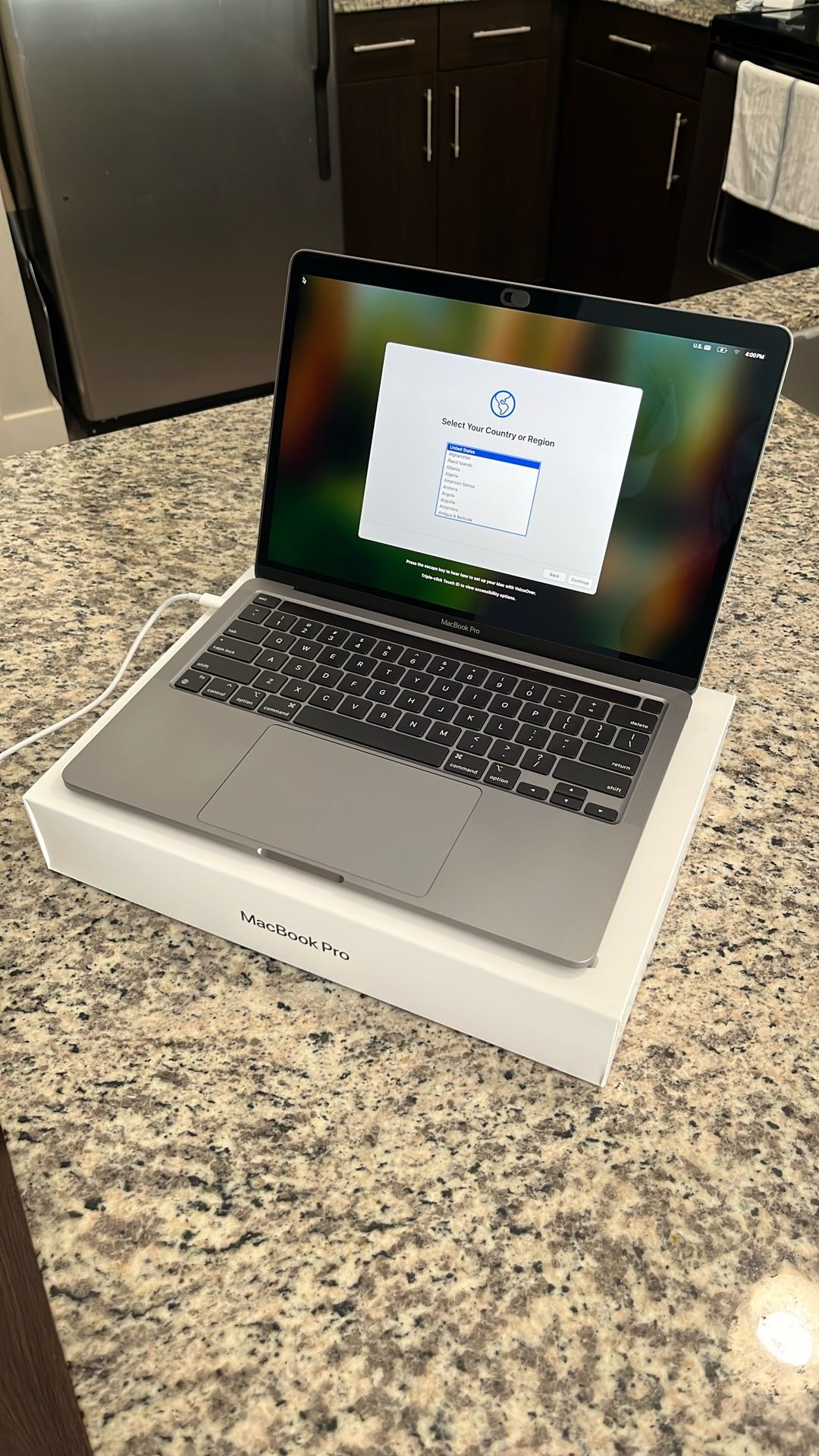 MacBook Pro 2022 13” M2 8GB 512GB