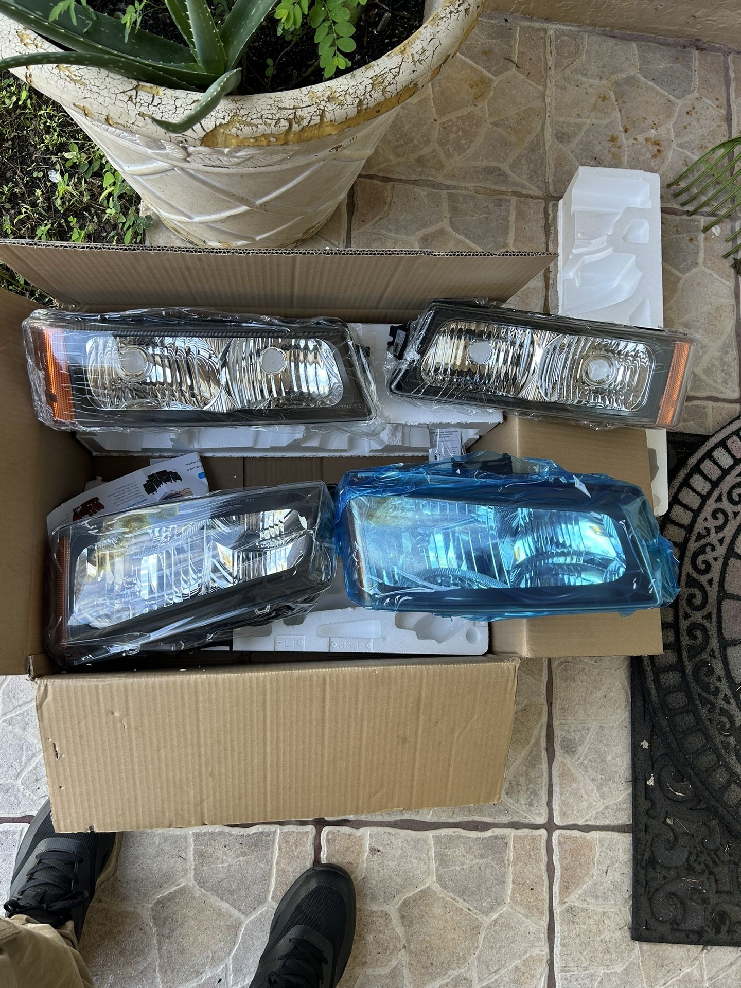 Chevy Silverado Headlights 2003-2007 New