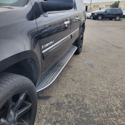 2007 GMC YUKON DENALI PARTS ONLY 