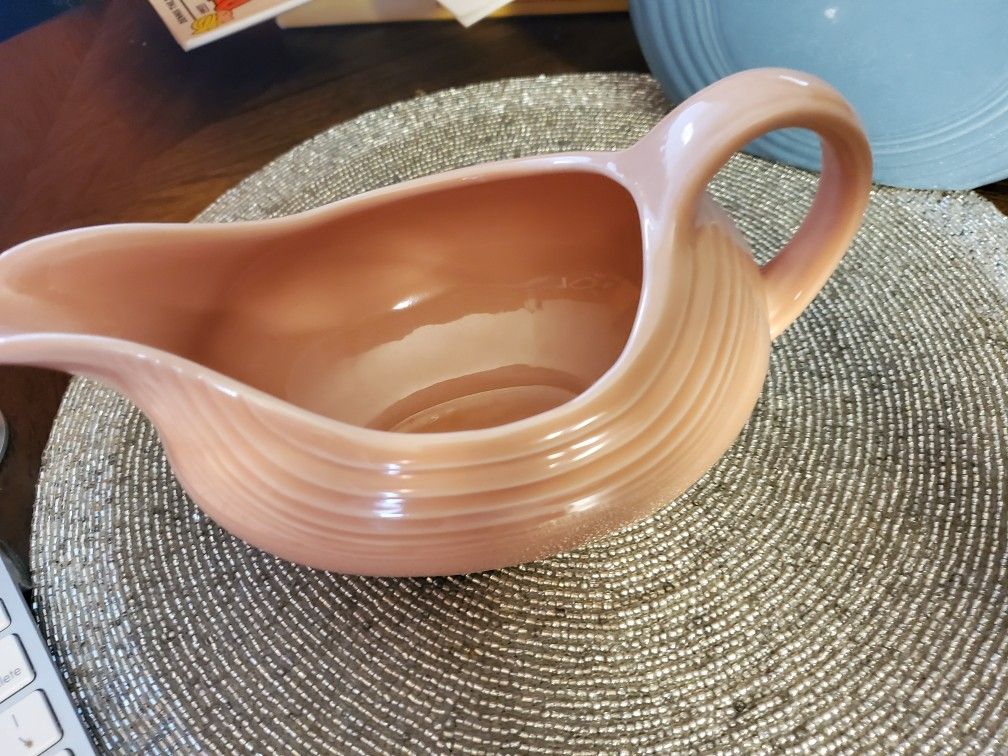 Open sauce Boat