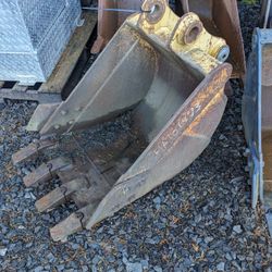 20" Excavator Bucket