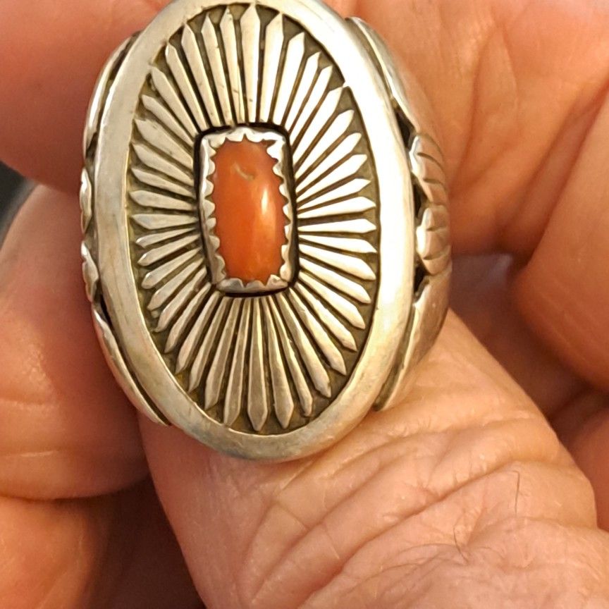 Beautiful Sterling Silver Ring Size 9