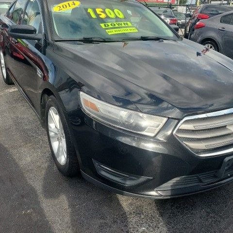 2014 Ford Taurus