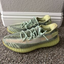 adidas Yeezy Boost 350 V2