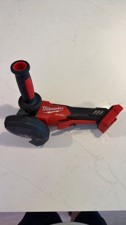 Milwaukee Fuel 4.5” / 5” Grinder and Cut off tool 18V Tool Only
