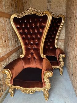 Velvet Luxury Throne Chair