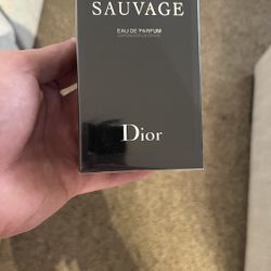 SAUVAGE EAU DE PARFUM DIOR