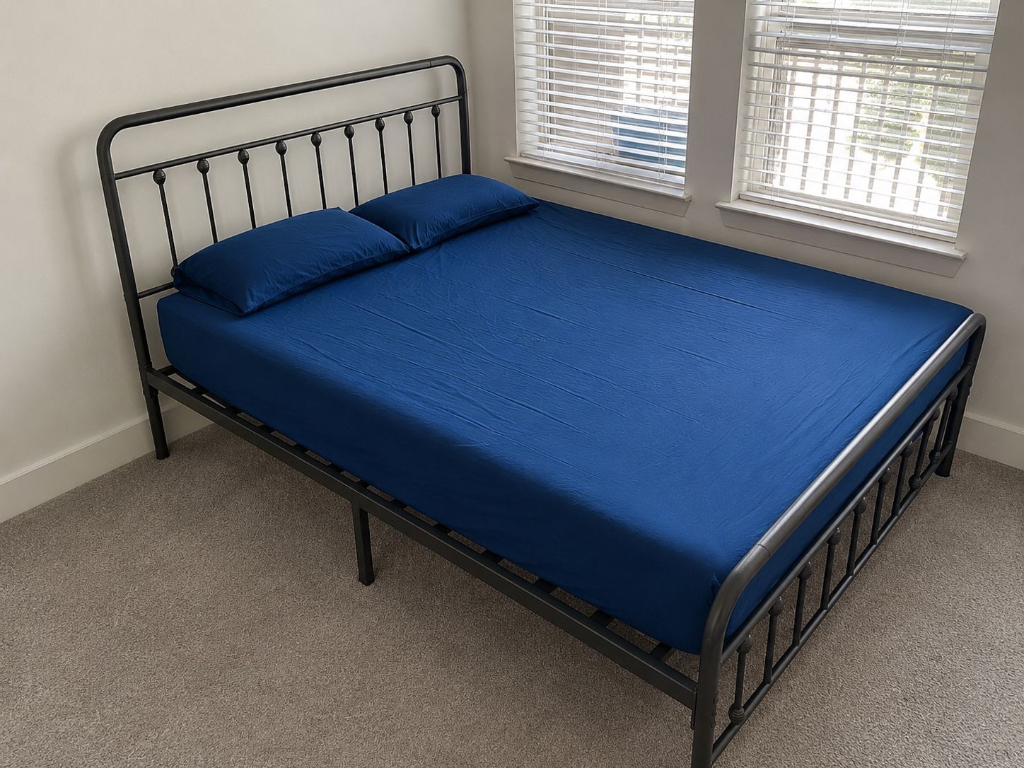 Queen Size Memory Foam Mattress + Metal Bed Frame – Super Comfy