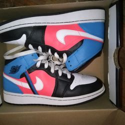 Jordan 1 Mid 'Game Time'