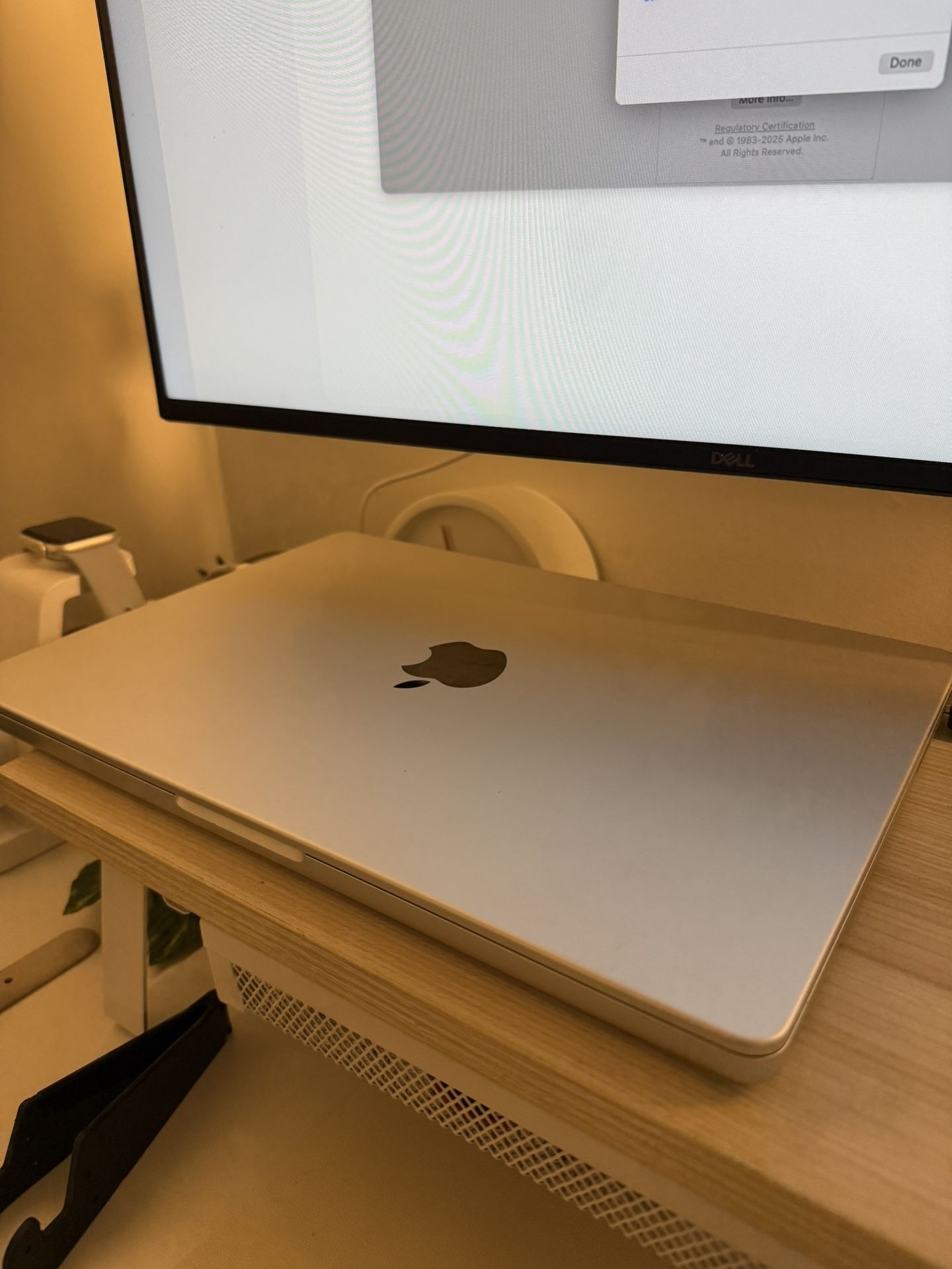 MacBook Pro - M1 Pro 14" 512GB SSD