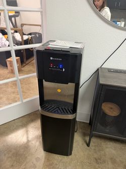 bottom load water dispenser