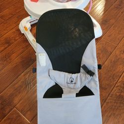 Baby bouncer