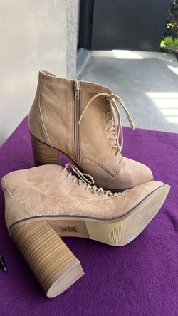 Sz 10 ladies boots