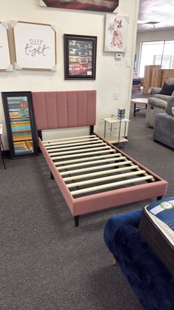 Twin platform bed frame