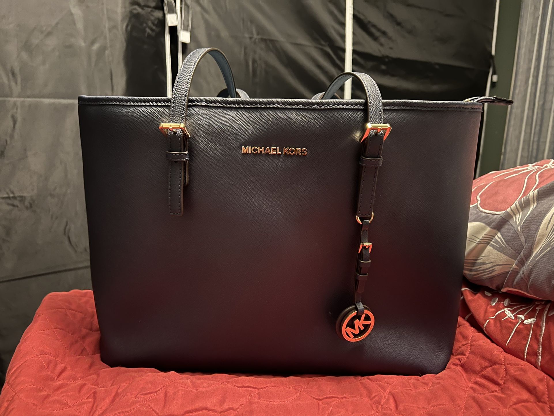 Authentic Michael Kors Jet Set Travel Saffiano Leather Tote-Navy-Large